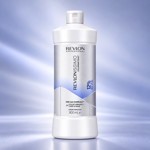 Butelka Revlon Professional na chłodnym tle.png