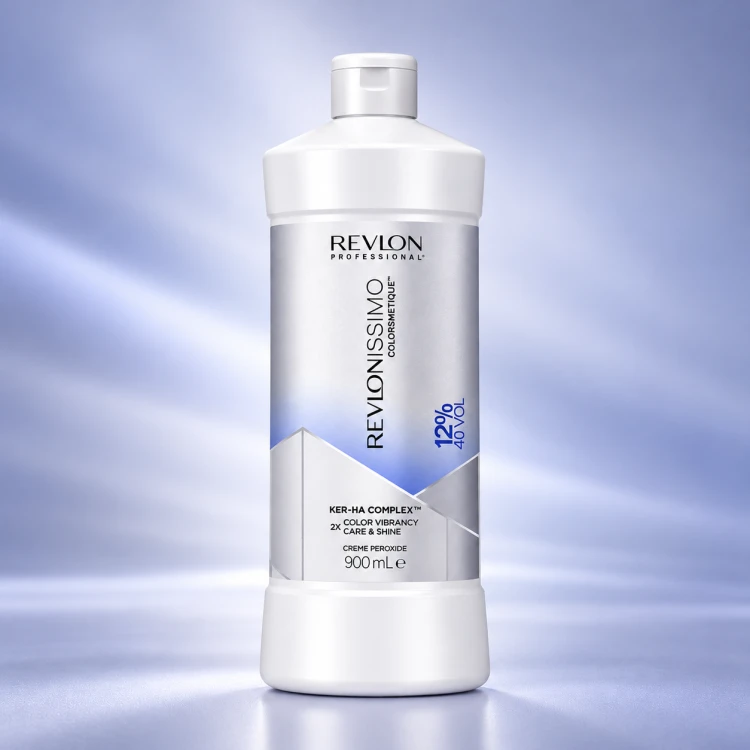 Butelka Revlon Professional na chłodnym tle.png